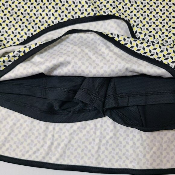 GREG NORMAN WOMEN'S TENNIS GOLF SKORT BLACK WHITE YELLOW SIZE L POLYESTER - Picture 2 of 6